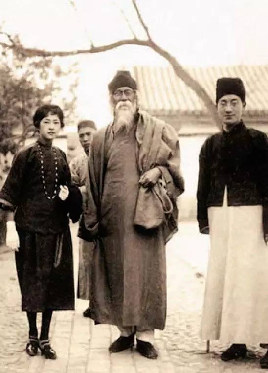 1924年泰戈尔访华,徐志摩、林徽因一路陪同